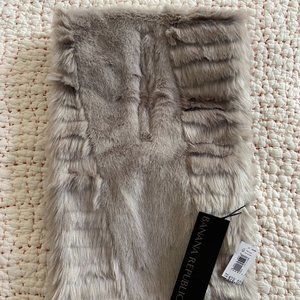 NWT Banana Republic Faux Fur Scarf